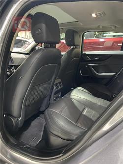 جاگوار XE